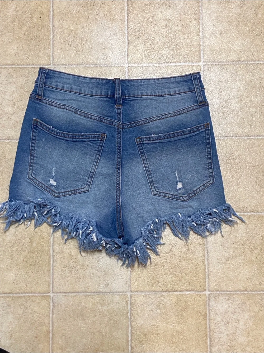 Frayed Hem Dark Blue Denim Jean Shorts No boundaries Size 5